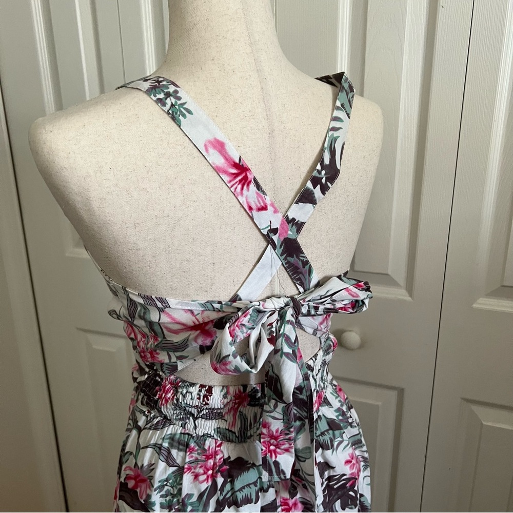 Tropical Floral Maxi Dress - Pink and White - Picture 6 of 7